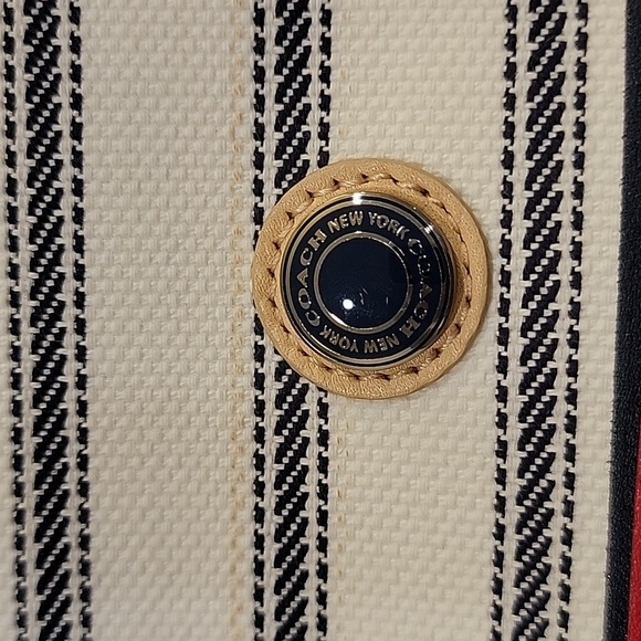 Coach St James Legacy Limited Edition Red White Blue Clutch - Picture 8 of 11